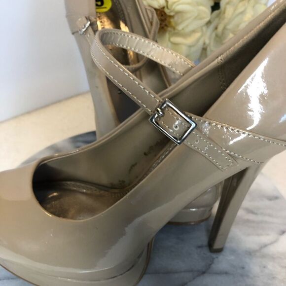 Chinese Laundry nude platform heels size 9 - Picture 3 of 11